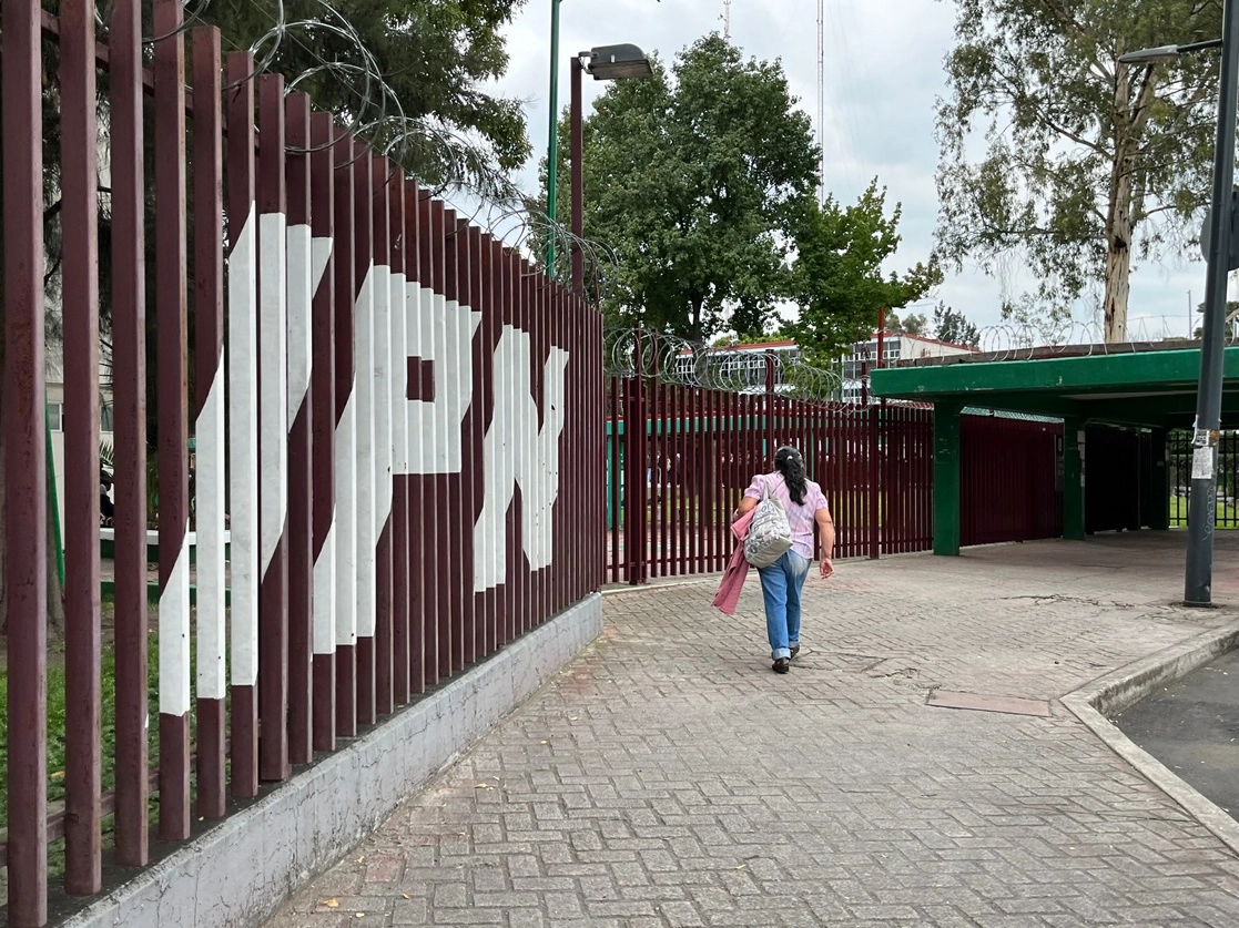 El pliego petitorio de los estudiantes del Instituto Politécnico Nacional que mantienen en paro a varias de sus escuelas incluye un incremento al presupuesto, aumento a la planta docente, evitar represalias contra el movimiento y atender los reclamos por acoso sexual. Foto María Luisa Severiano