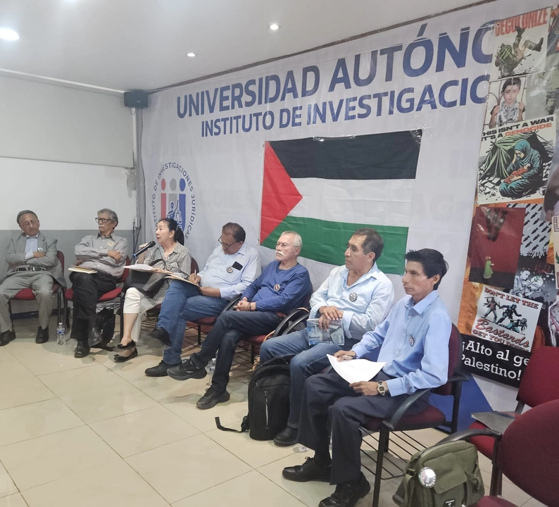El conversatorio se realizó en instalacones de la Universidad Autónoma de Guerrero. Foto 