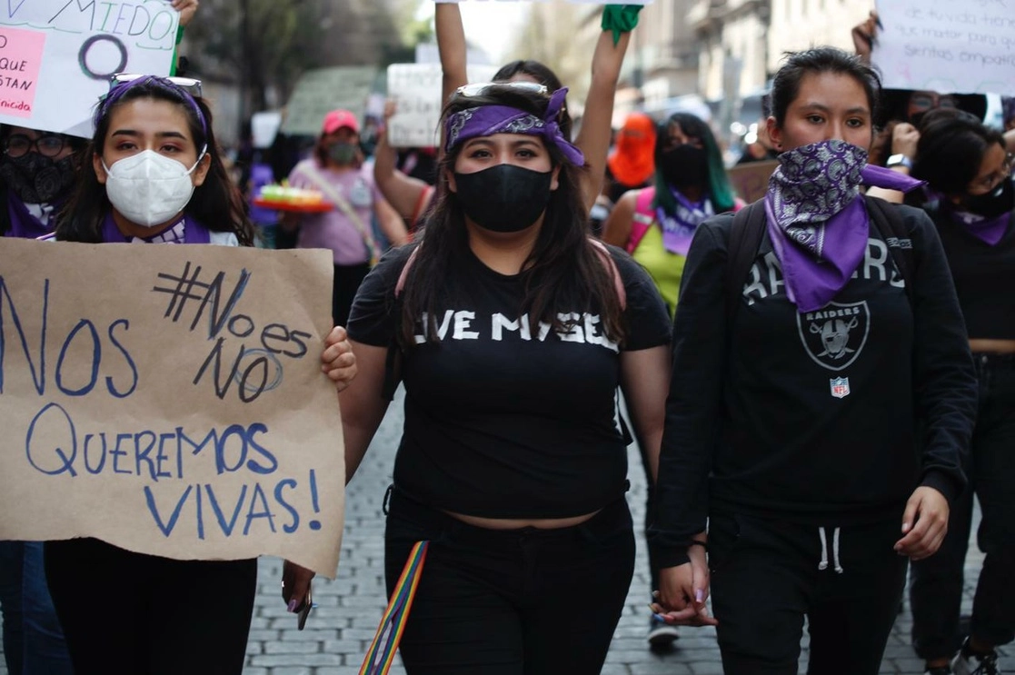 Integrantes de colectivos feministas durante la marcha por el Día Internacional de la Mujer. Foto Cristina Rodríguez
