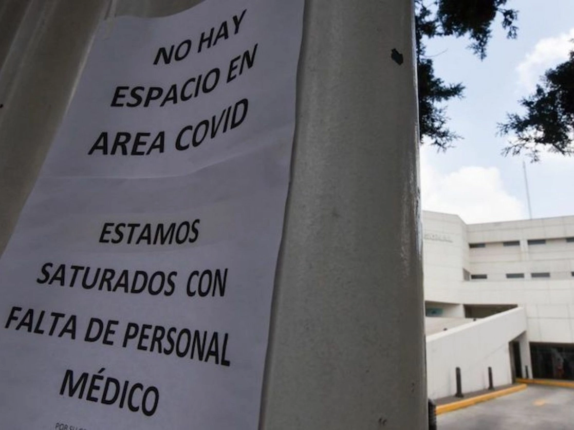 El área Covid-19 del Hospital General Regional 251 del Instituto Mexicano del Seguro Social, en el municipio de Metepec, está saturada. Foto Cuartoscuro / Archivo