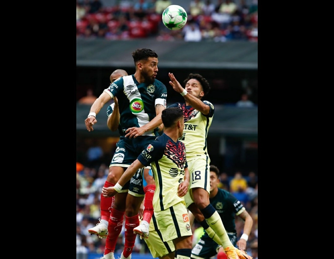 El equipo poblano mereció más durante el partido, pero la contundencia americanista se impuso. Foto Víctor Camacho
