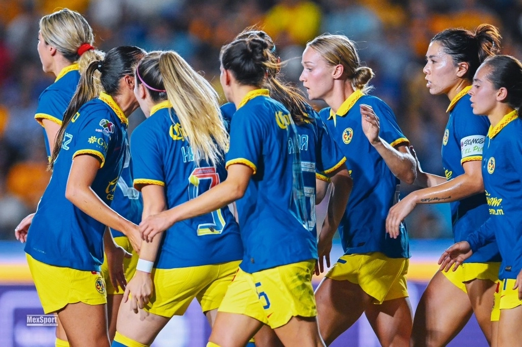 Las azulcremas, aunque tardaron en carburar, igualaron el marcador en un cobro de penal acertado por Katty Martínez. Foto @AmericaFemenil