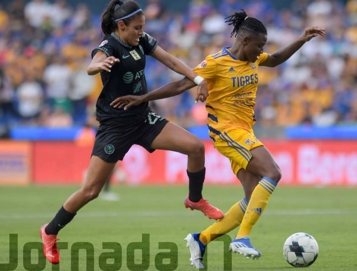 El América persistió y consiguió la igualada al 79 con ayuda de un error de las locales. Foto @LigaBBVAFemenil