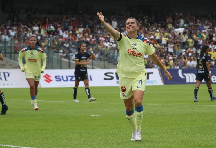 El conjunto femenil del América tuvo una excelente actuación al vencer 5-2 a las universitarias de Pumas. Foto María Luisa Severiano