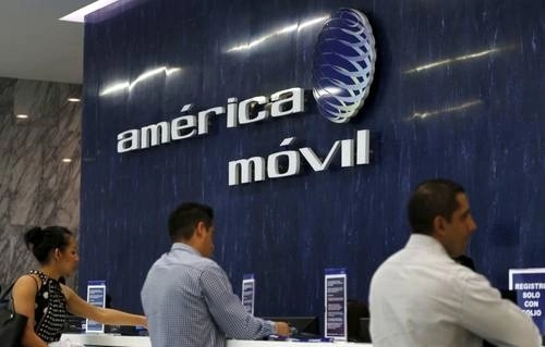 Instalaciones de América Móvil en imagen de archivo. Foto Reuters