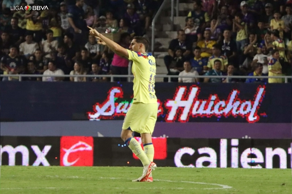 El chileno Diego Valdés anotó en el triunfo del América 2-1 sobre Mazatlán en la Liga Mx. Foto tomada de X @LigaBBVAMX