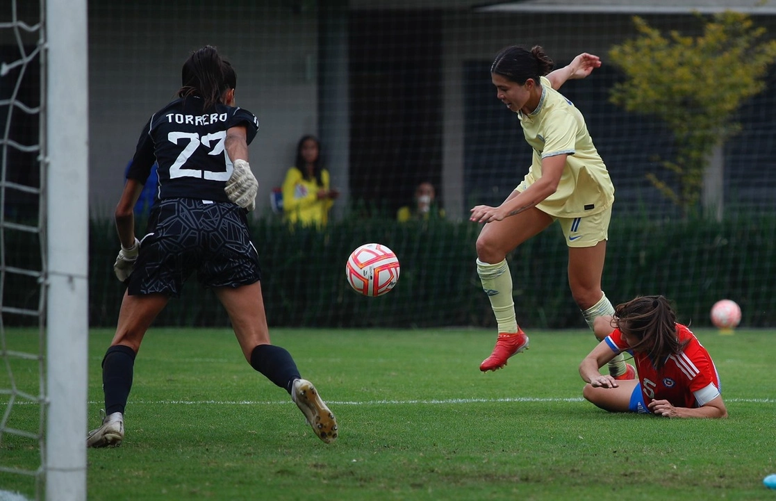Partido amistoso América Femenil y Selección de Chile. En el Club América. Foto Cristina Rodríguez