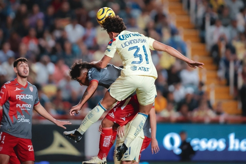 Con dos equipos sin mucha claridad al frente, el segundo tiempo fue una calca de los primeros 45 minutos. Foto tomada de X @ClubAmerica.