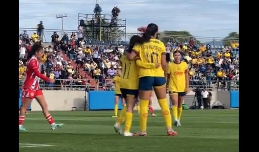 Así, las dirigidas por Angel Villacampa supieron imponer condiciones en Coapa. Foto @AmericaFemenil

