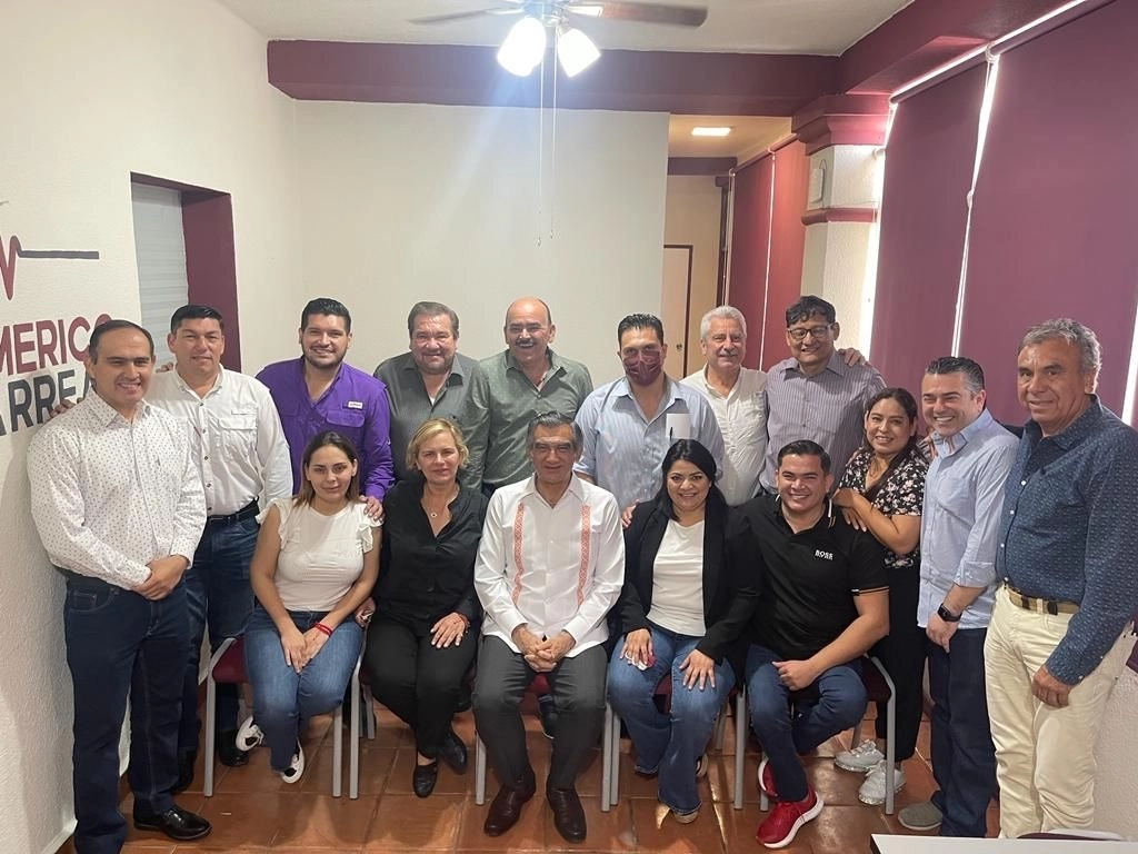 Américo Villareal, gobernador electo de Tamaulipas se reunió con la bancada de Morena. Foto La Jornada