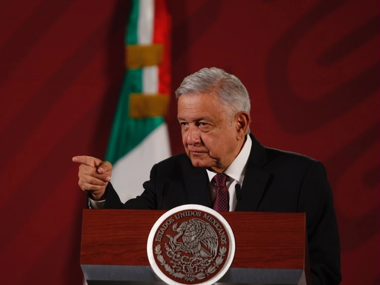 “Me gustaría que se presentara el organigrama del INE. El organismo encargado de organizar las elecciones es el más costoso del mundo”, señaló Andrés Manuel López Obrador. Foto Guillermo Sologuren / Archivo 
