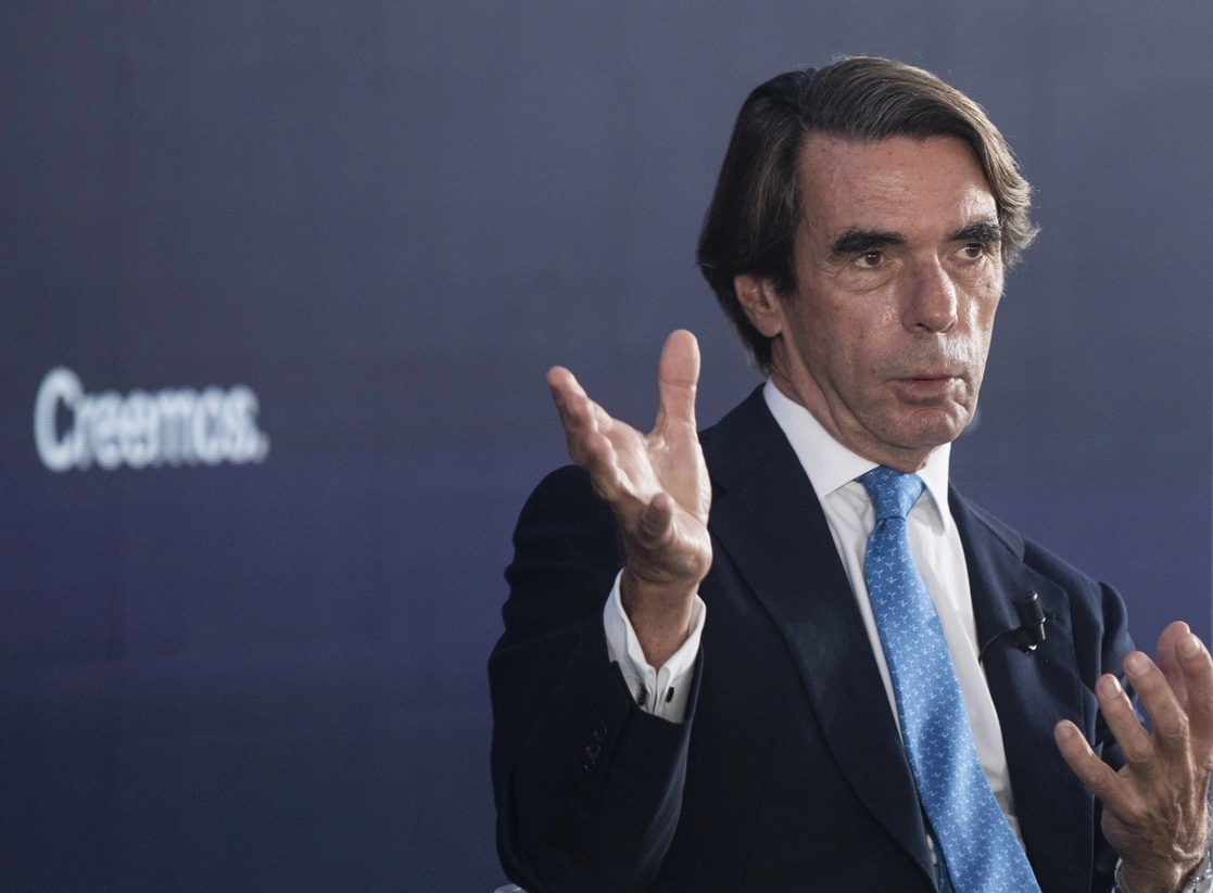 El presidente Andrés Manuel López Obrador dijo que no le afecta en nada ni polemizará, menos con insultos, ante la burla del ex presidente del gobierno español José María Aznar. Foto Europa Press