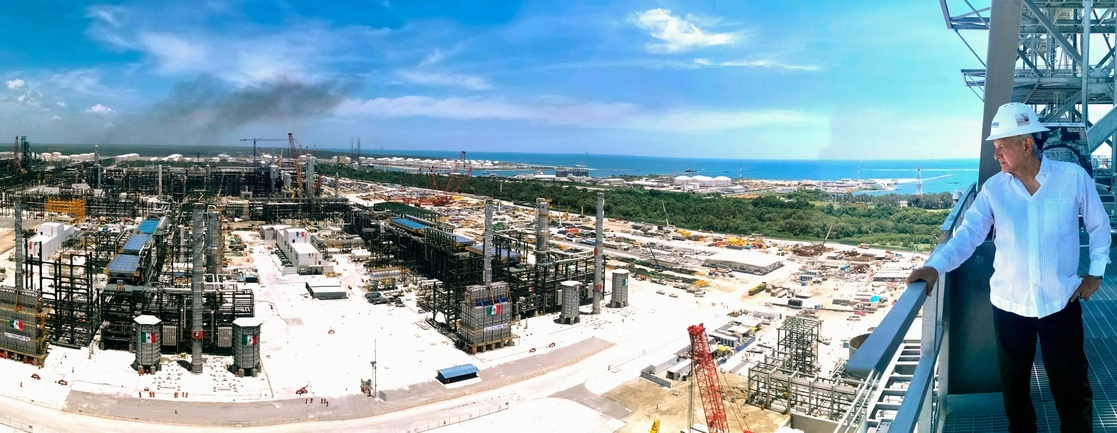 Inauguración ayer de la primera fase de la planta en Tabasco. Foto Presidencia