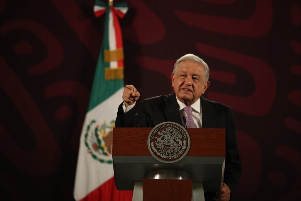 El presidente Andrés Manuel López Obrador durante la conferencia matutina desde Palacio Nacional, el 4 de junio de 2024. Foto Yazmín Ortega Cortés
