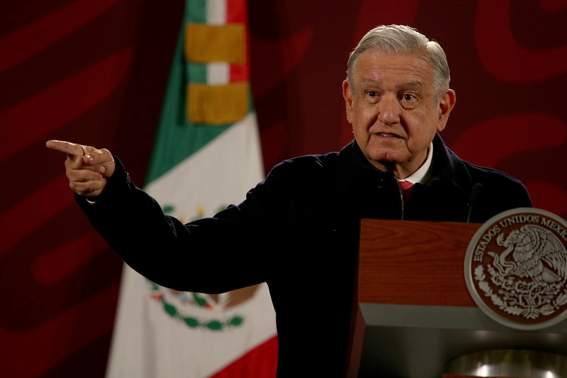 El presidente Andrés Manuel López Obrador durante su conferencia matutina realizada en Palacio Nacional, Ciudad de México, el 4 de enero de 2022. Foto María Luisa Severiano