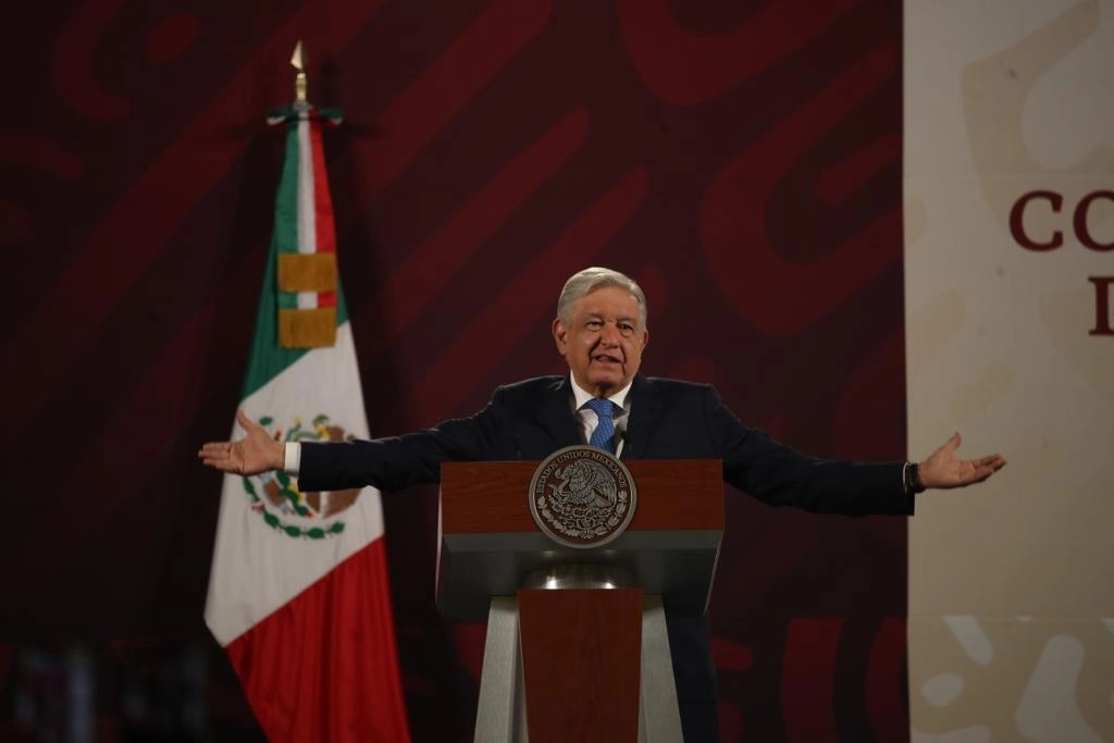 El presidente Andrés Manuel López Obrador durante su conferencia matutina en Palacio Nacional, en la Ciudad de México, el 24 de marzo de 2023. Foto Yazmín Ortega Cortés


