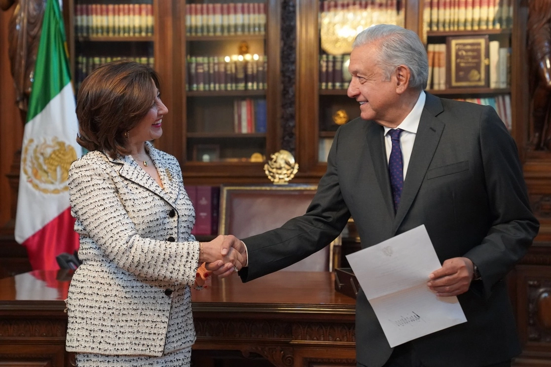 "Hoy recibimos las cartas credenciales de la embajadora de Colombia, Ángela Mercedes Ospina de Nicholls”, anunció el presidente mexicano, el 16 de marzo de 2022. Foto tomada del Twitter de @lopezobrador_