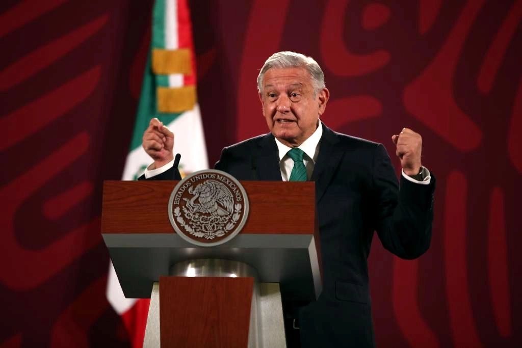 El presidente Andrés Manuel López Obrador durante su conferencia matutina en Palacio Nacional, en la Ciudad de México, el 26 de mayo de 2022. Foto José Antonio López