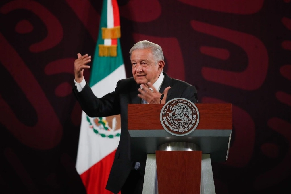 El presidente Andrés Manuel López Obrador ratificó que este jueves presentarán la denuncia de México contra Ecuador ante la Corte Internacional de Justicia durante su conferencia matutina en Palacio Nacional, en la Ciudad de México, el 10 de abril de 2024. Foto Cristina Rodríguez