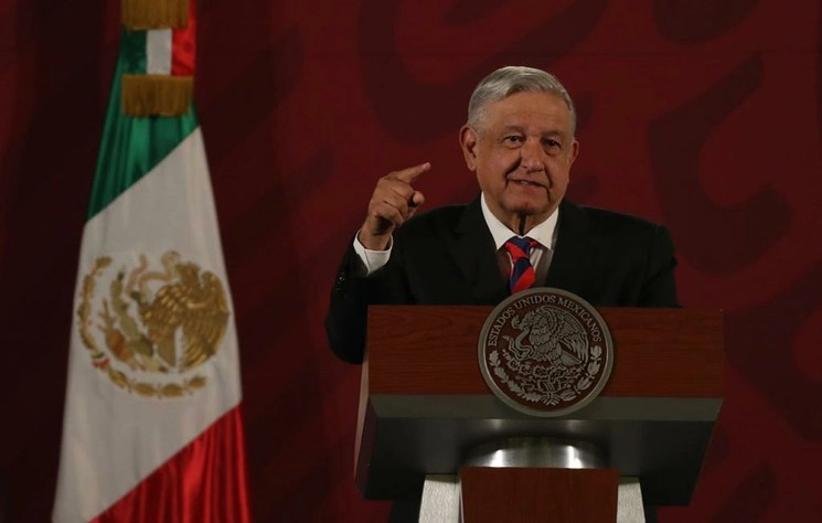 El presidente Andrés Manuel López Obrador aseveró que ya les anticiparon recursos de los fondos federales destinados a los estados para salud hasta junio y las compras de insumos médicos a escala nacional se distribuyen a las entidades. Foto Yazmín Ortega Cortés