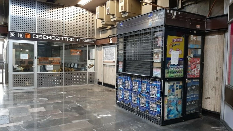 La condonación de los pagos de la contraprestación es aplicable a los permisionarios que se encuentren al corriente al mes de marzo de 2020. Foto Bertha Teresa Ramírez