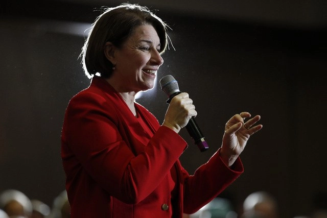 La senadora de Minnesota Amy Klobuchar terminó su campaña presidencial demócrata. Foto Ap 