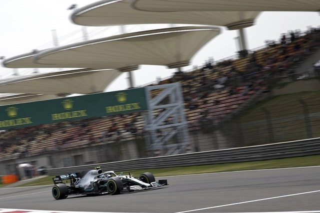 El piloto Valtteri Bottas durante una vuelta en el Circuito Internacional de Shangai en 2019. Foto Ap