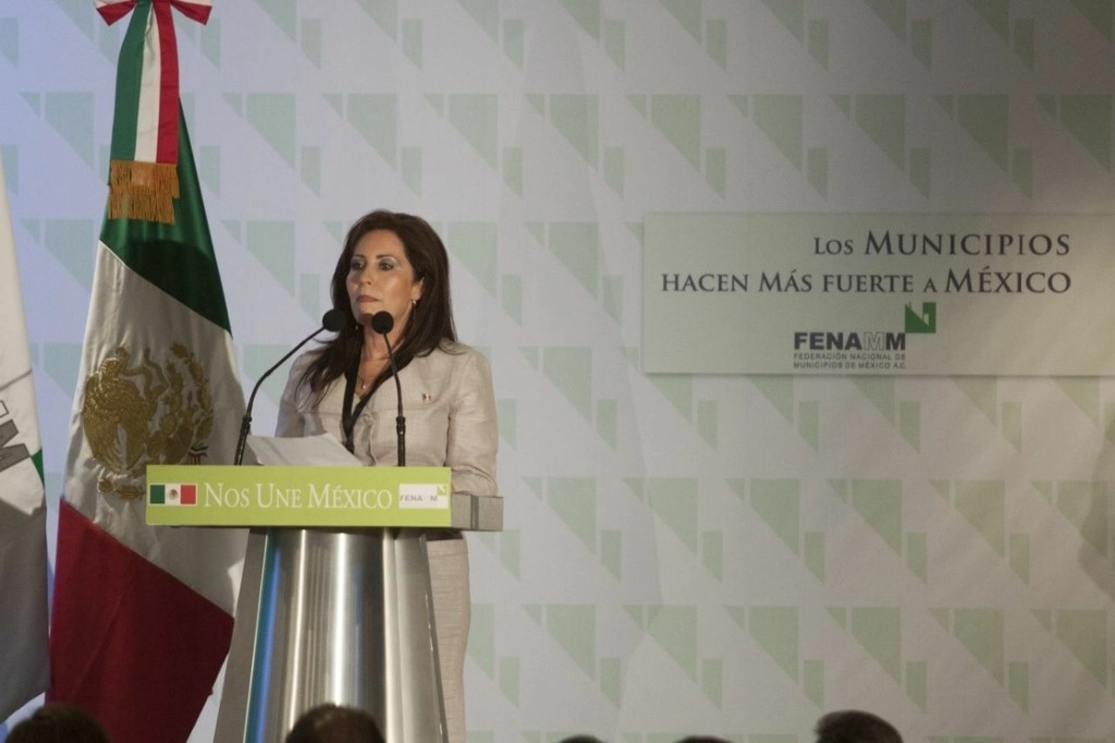 La ex alcaldesa priísta de León, Bárbara Botello Santibáñez, podría ser la candidata de Morena a la gubernatura del estado de Guanajuato. Foto Cuartoscuro / Archivo