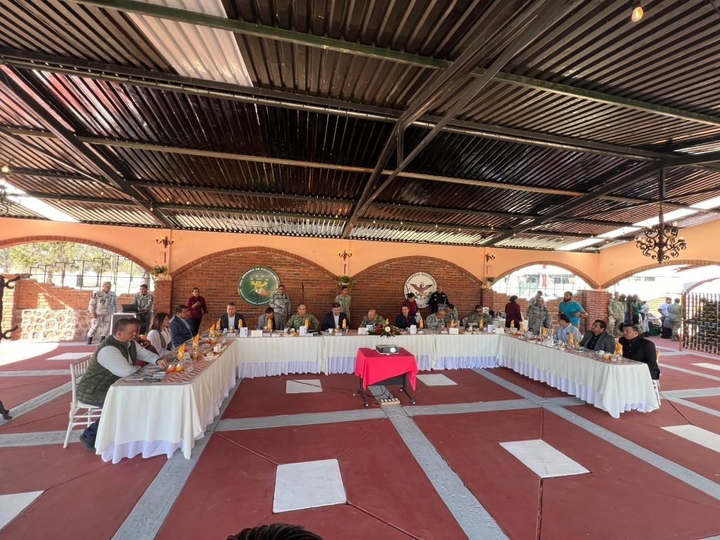La reunión con los partidos fue convocada por la Secretaría de Gobierno, por la Secretaría de Seguridad del Estado, por la Secretaría de la Defensa Nacional y por la Guardia Nacional. Foto Carlos García