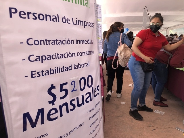 Feria del empleo en la CDMX en imagen de archivo. Foto Luis Castillo 