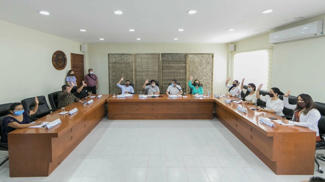En imagen de archivo, sesión del Cabildo de Tulum. Foto tomada de @Ayto_Tulum