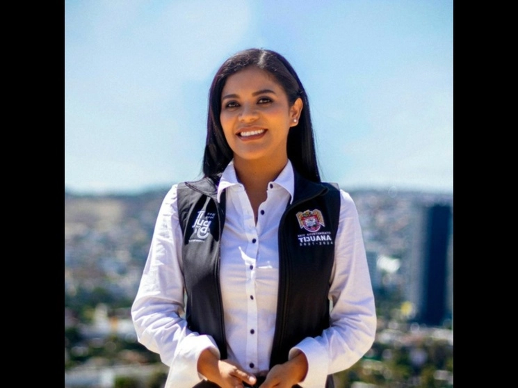 La alcaldesa de Tijuana, Montserrat Caballero Ramírez, reiteró que las amenazas que ha recibido “versan en razón de las personas que hemos detenido y que pueden estar enojadas conmigo, la Guardia Nacional me sugirió vivir en el cuartel por mi seguridad". Foto tomada del sitio de https://www.facebook.com/Montserrat4T / Archivo
