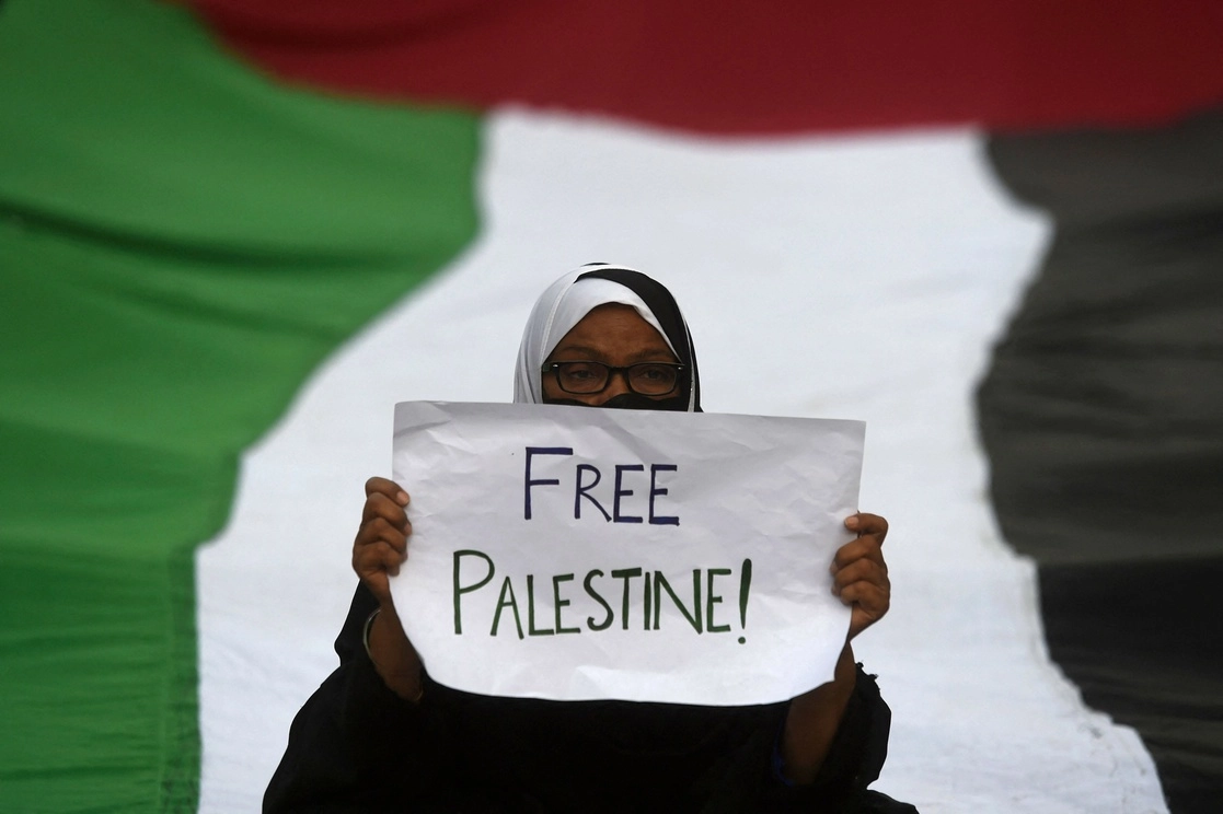 En distintas naciones del mundo se han registrado movilizaciones en contra de la violencia ejercida contra el pueblo palestino. Foto Afp