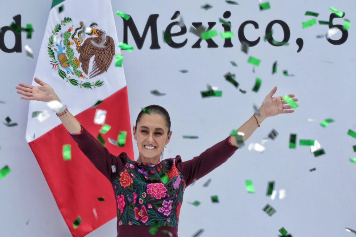 La presidenta de México, Claudia Sheinbaum, durante su primer informe de gobierno en el Zócalo de la Ciudad de México, el 5 de octubre de 2025. Foto 