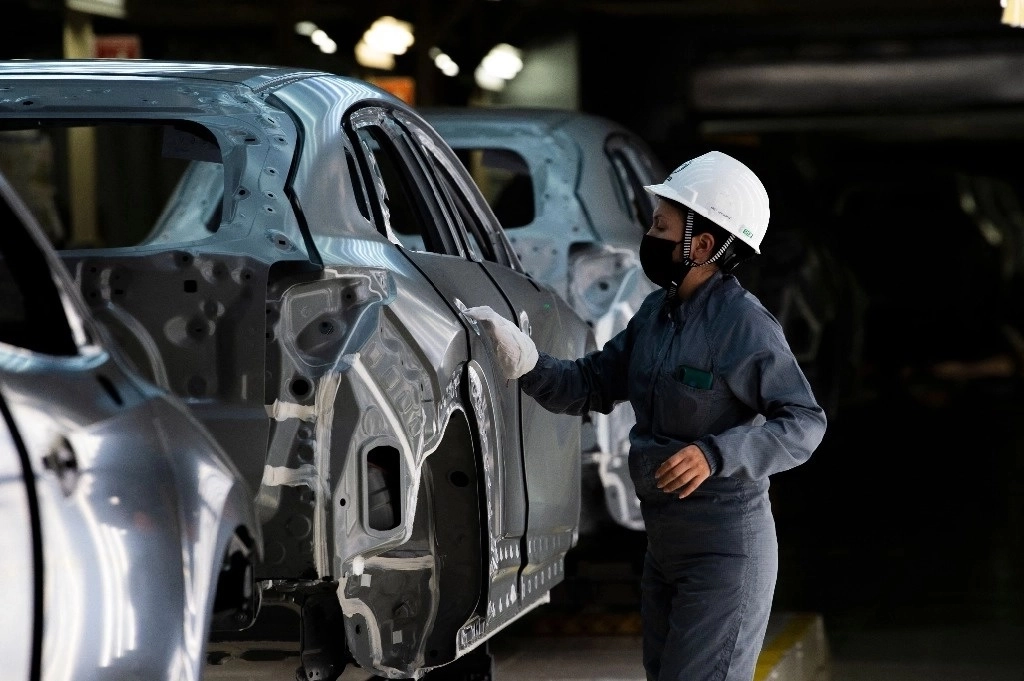 "Loos aranceles afectarán la estabilidad y competitividad de las cadenas de suministro de la industria automotriz y de autopartes", alertaron la AMIA, AMDA e INA. Foto 
