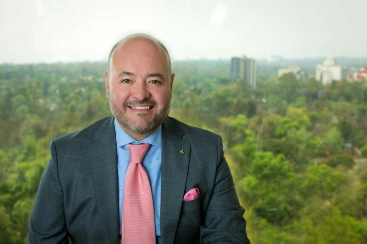 "El 2020 es un año de aguante, de soporte, pero el 2021 es de recuperación", comentó Jorge Vallejo, CEO de Mitsubishi. Foto cortesía Mitsubishi.