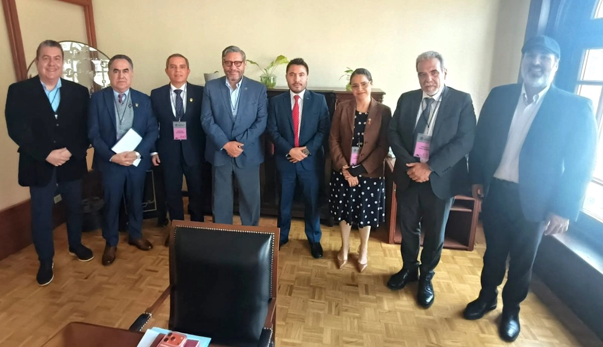 Autoridades de Anuies y Hacienda durante la reunión. Foto tomada de la cuenta de X 