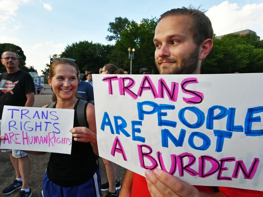 Protesta frente a la Casa Blanca para exigir derechos para las personas transgénero, el 26 de julio del 2017. Foto Afp 