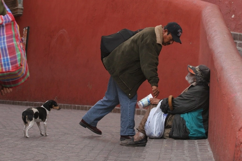 Las sanciones de la Ley de Ingresos local "es discriminatoria y está dirigida a un grupo vulnerable en situación de calle y es tema de pobreza", señalaron. Foto Cuartoscuro / archivo 