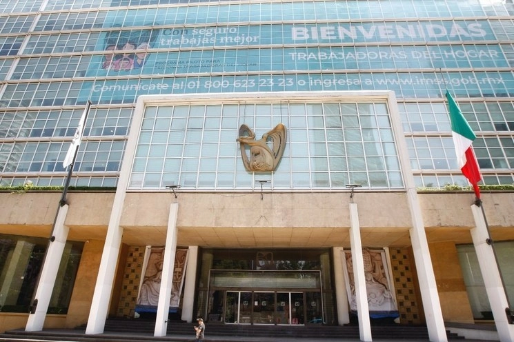 Sede central del IMSS en la Ciudad de México. Foto Roberto García Ortiz / Archivo