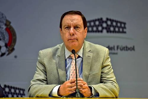 Arturo Brizio indicó que su salida se debe a “razones estrictamente personales”. Foto FMF /Archivo