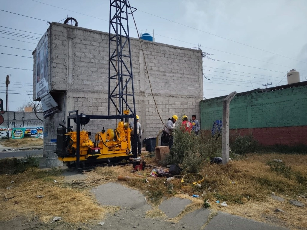 La alcaldía de Tultepec de inmediato informó a la población  del corte al suministro de agua potable que afectará a residentes de 23 colonias, por lo que desde esta semana recomendó a los consumidores: llenar tinacos y cisternas a su máxima capacidad, optimizar agua reutilizándola, adquirir recipientes como cubetas, tambos y tinacos para llenarlos al máximo y ahorrar el suministro. Foto @agua_edomex