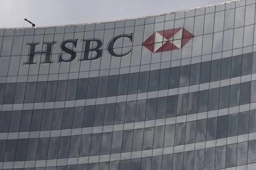 HSBC México dio a conocer el lanzamiento del programa “Aplaza 3”, que tiene como fin que los clientes del banco puedan adquirir un crédito hipotecario y que el primer pago se haga hasta el cuarto mes de su disposición. Foto Cristina Rodríguez / Archivo