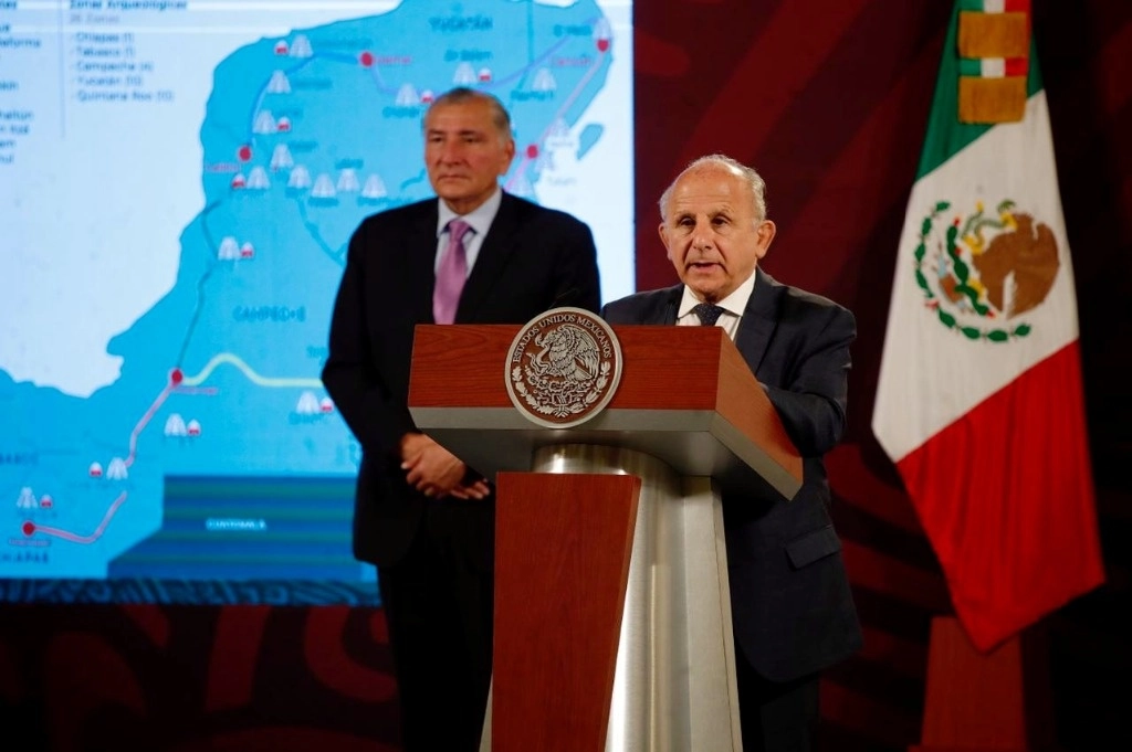  Diego Prieto Hernández, director general del INAH, durante la conferencia matutina en Palacio Nacional, en la Ciudad de México, el 27 de abril de 2023. Foto Cristina Rodríguez