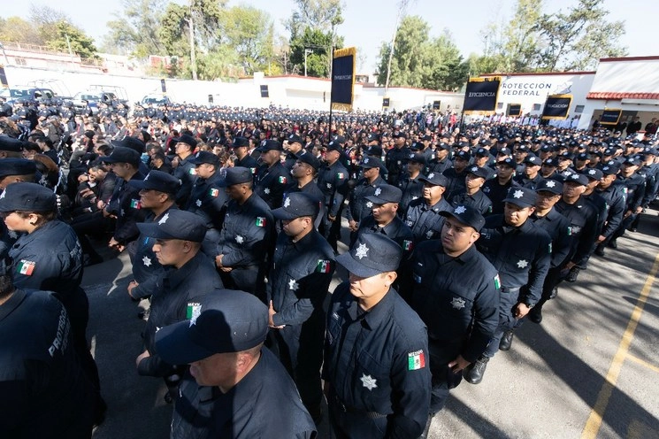 Elementos del Servicio de Protección Federal, durante una ceremonia por su onceavo aniversario. Foto Pablo Ramos / Archivo