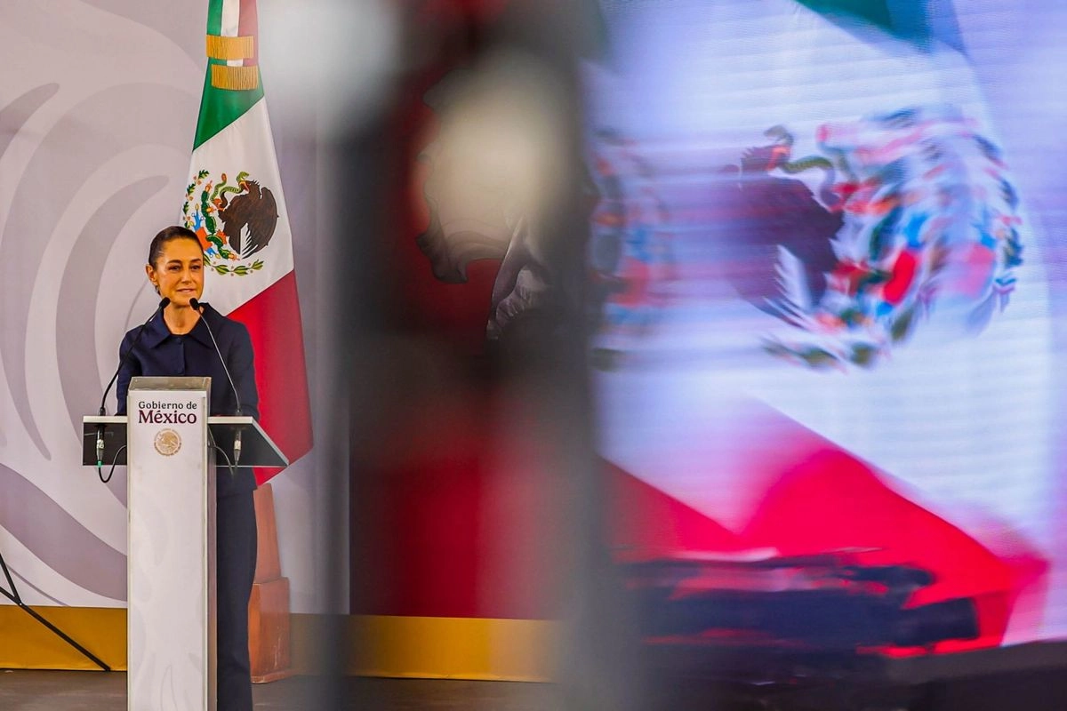 La presidenta, Claudia Sheinbaum Pardo, acompañada del gobernador de Tamaulipas, Américo Villarreal Anaya, sobrevoló la presa Vicente Guerrero y recorrió el tramo de 57 kilómetros donde se construirá la segunda línea del Acueducto Guadalupe Victoria que abastecerá de agua a 350 mil habitantes de la capital del estado.