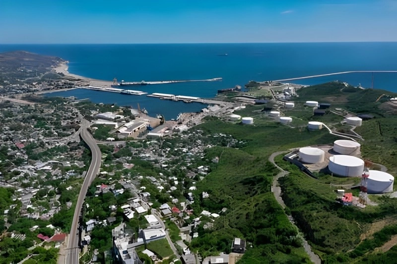 Empresarios de Dinamarca invertirán 10 mil millones de dólares para producir hidrógeno verde en el corredor del Istmo de Tehuantepec, informó el presidente Andrés Manuel López Obrador. En la imagen, la región donde se realiza el Corredor Interoceánico. Foto Pablo Ramos / Archivo