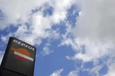 La petrolera de origen español Repsol anunció dos descubrimientos de petróleo en aguas profundas de México. Foto Afp / Archivo 