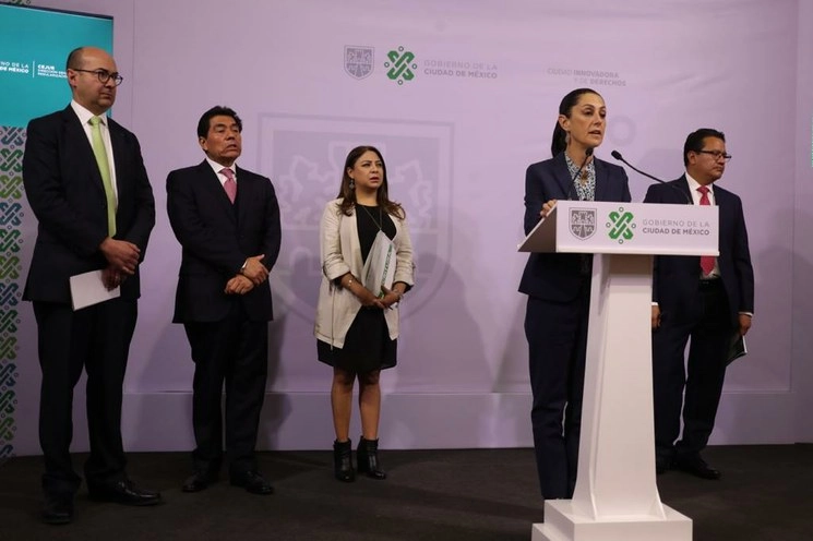 La jefa de Gobierno, Claudia Sheinbaum, destacó que prácticamente se triplicó el número de trámites que se realizó durante el pasado comparado con el 2018. Foto José Antonio López