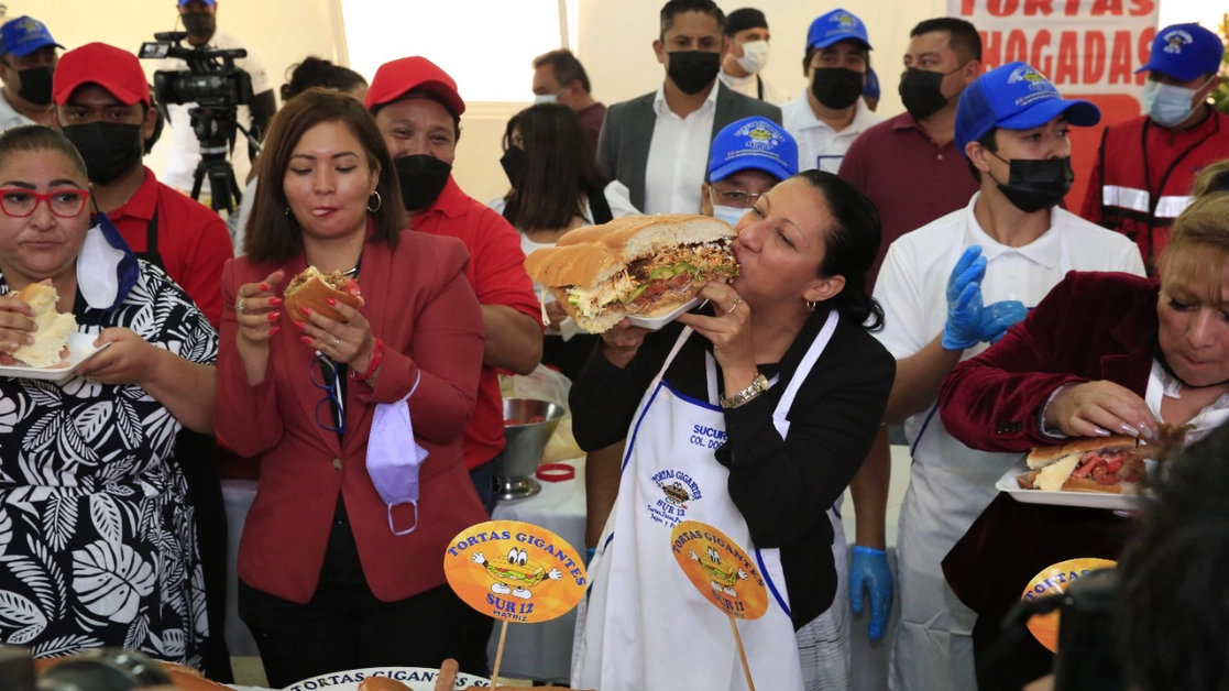 La séptima Feria de la Torta de la alcaldía Venustiano Carranza contará con la participación de torteros especialistas de 10 estados  y 7 países.  Foto cortesía de la Alcaldía